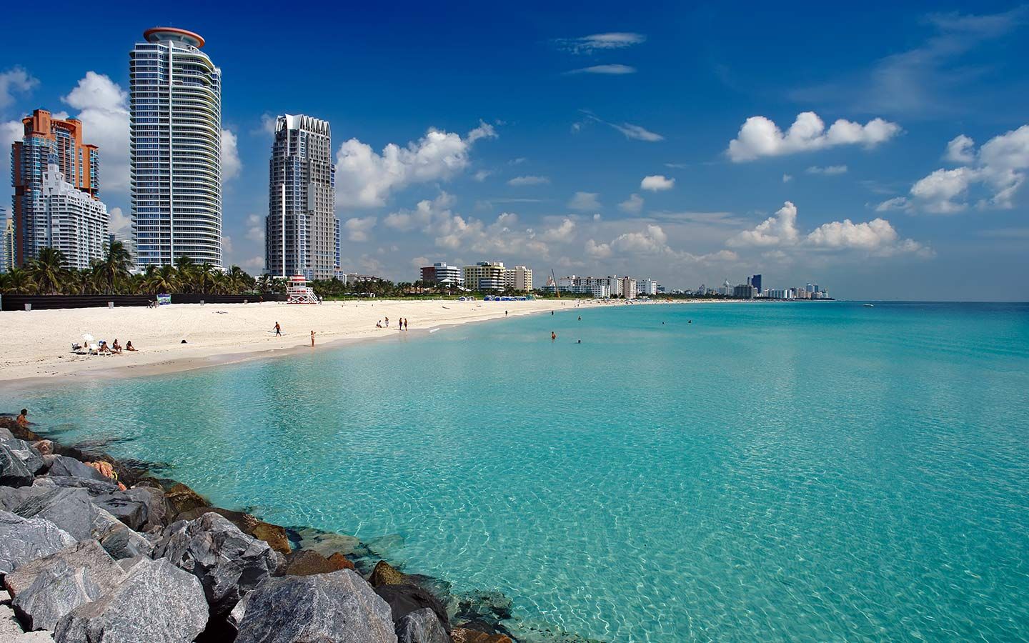 Miami Beaches in a normal sunny day!.